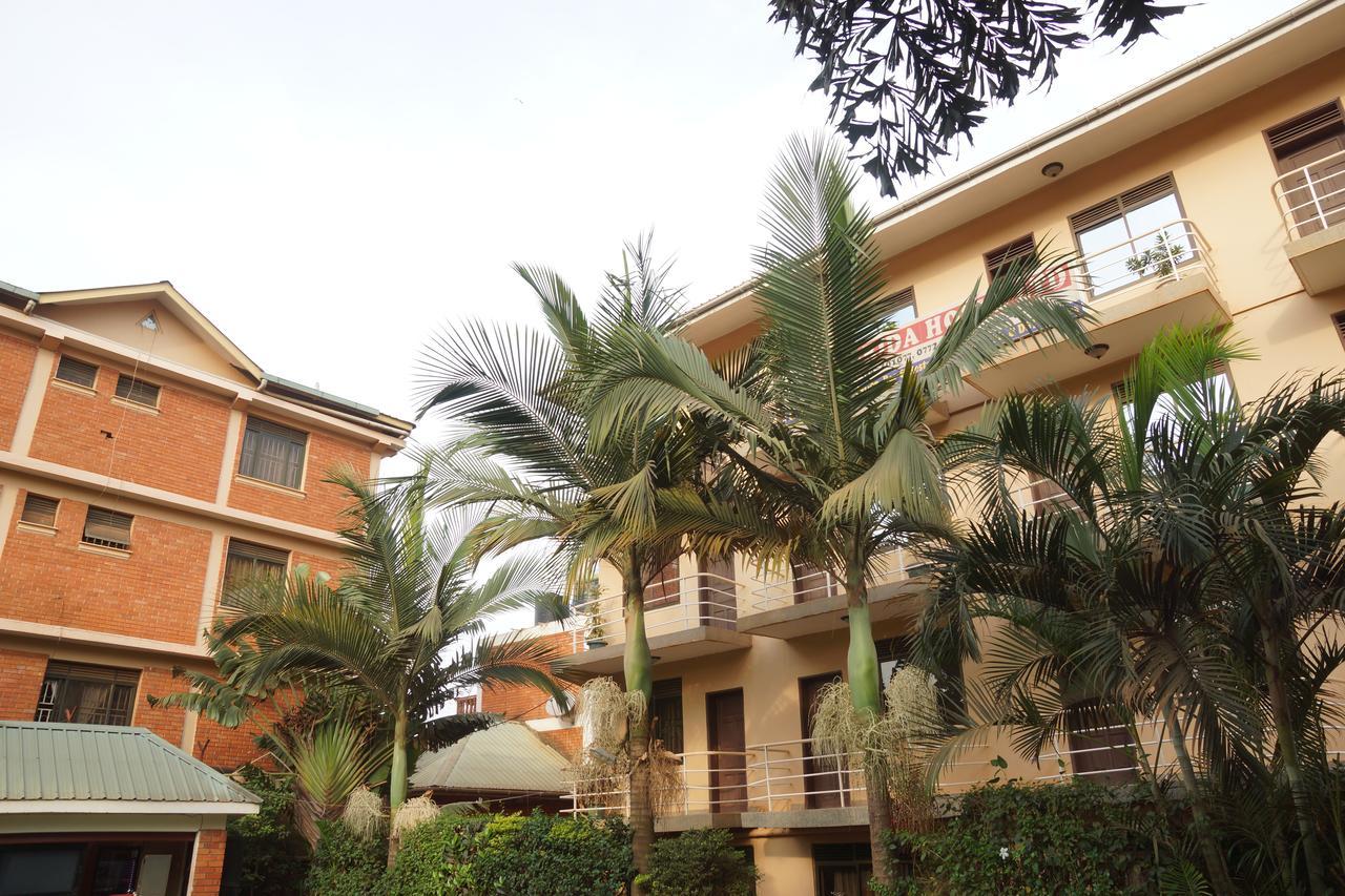 Florida Hotel Zaana Kampala Exteriör bild